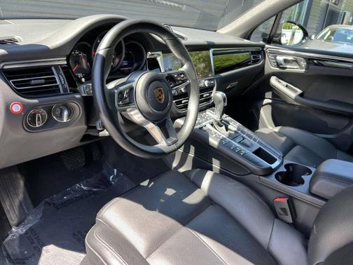 2021 Porsche Macan