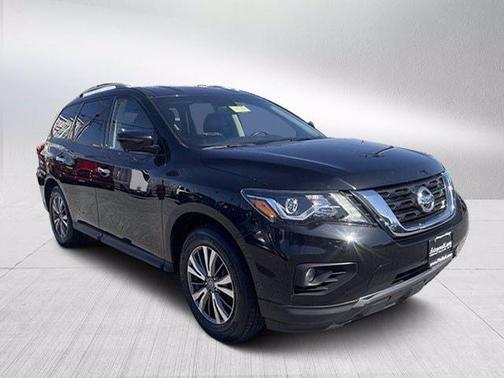 Photo 4 of 21 of 2020 Nissan Pathfinder SL