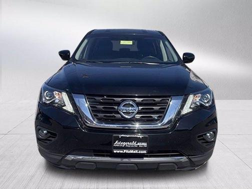 Photo 3 of 21 of 2020 Nissan Pathfinder SL