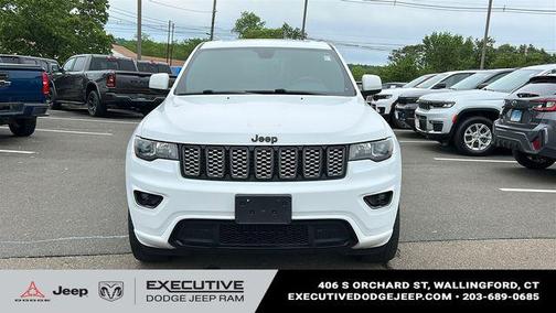 Bright White Clearcoat 2019 Jeep Grand Cherokee Altitude