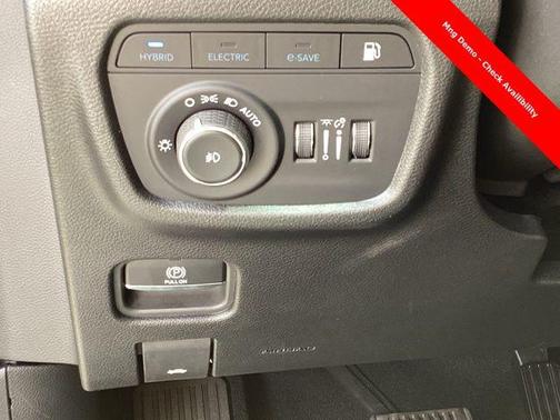 Bright White Clearcoat 2023 Jeep Grand Cherokee 4xe Base