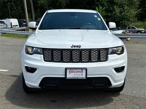 2022 Jeep Grand Cherokee Laredo