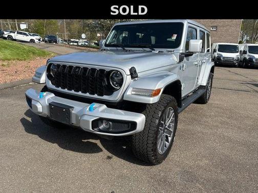 Silver Zynith Clearcoat 2024 Jeep Wrangler 4xe High Altitude