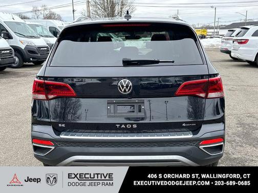 2024 Volkswagen Taos 1.5T SE