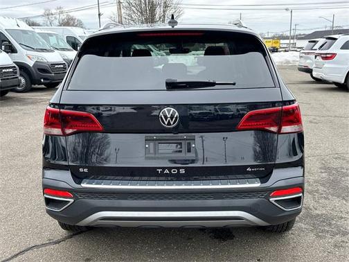 2024 Volkswagen Taos 1.5T SE