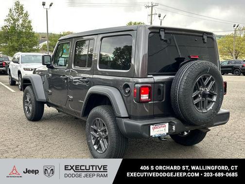 Granite Crystal Metallic Clearcoat 2026 Jeep Wrangler Sport S