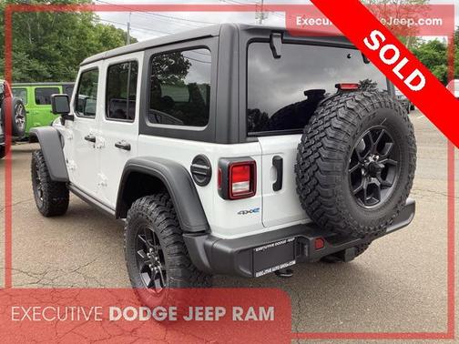 2025 Jeep Wrangler 4xe Willys