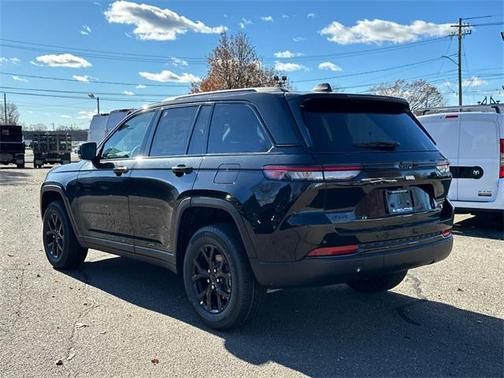 2025 Jeep Grand Cherokee Altitude