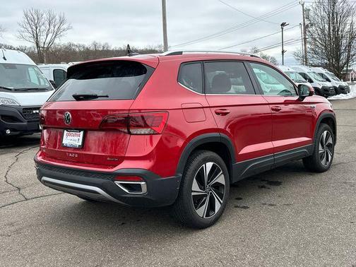 2024 Volkswagen Taos 1.5T SE
