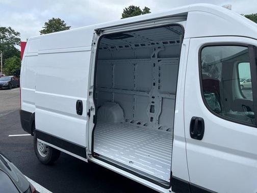 2025 RAM ProMaster 2500 Tradesman
