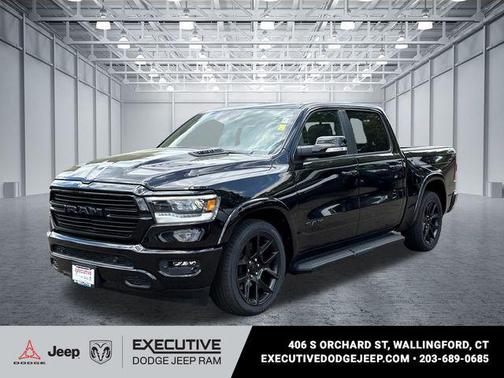 Diamond Black Crystal Pearlcoat 2022 RAM 1500 Laramie