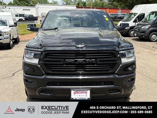 Diamond Black Crystal Pearlcoat 2022 RAM 1500 Laramie