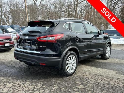 2022 Nissan Rogue Sport SV