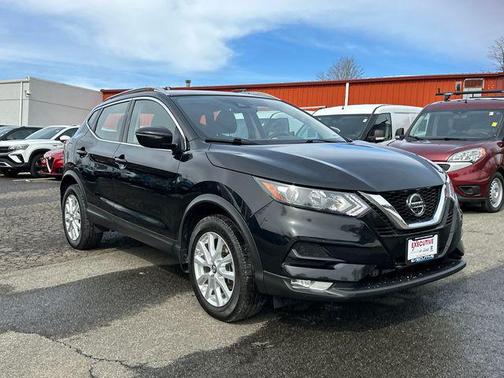 2022 Nissan Rogue Sport SV