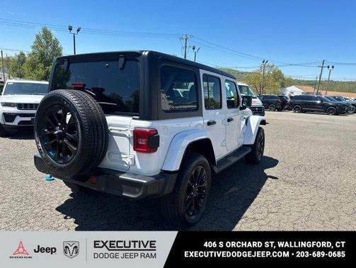 Bright White Clearcoat 2023 Jeep Wrangler 4xe Sahara