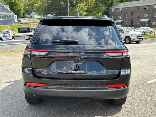 2022 Jeep Grand Cherokee Altitude