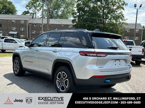 Silver Zynith 2023 Jeep Grand Cherokee 4xe Trailhawk