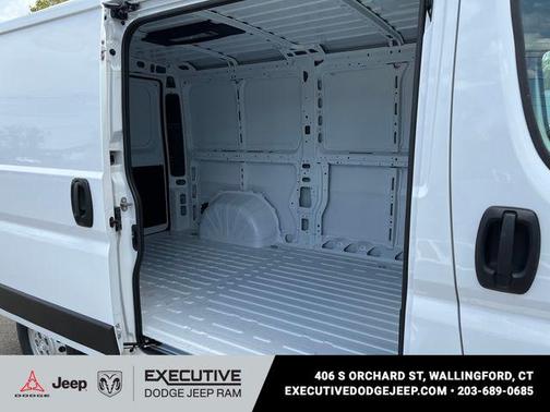Bright White Clearcoat 2026 RAM ProMaster 1500 Low Roof
