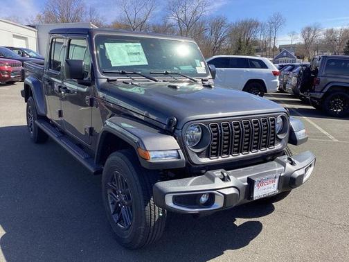 2025 Jeep Gladiator Sport S