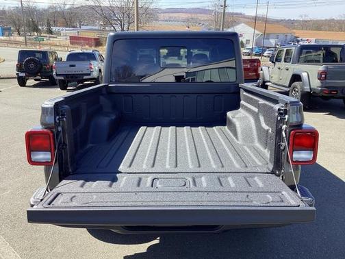 2025 Jeep Gladiator Sport S
