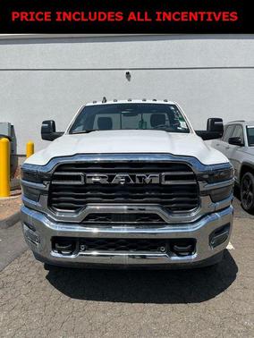 2025 RAM 3500 Tradesman Regular Cab 4x4 8' Box