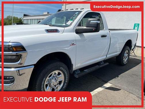 2025 RAM 3500 Tradesman Regular Cab 4x4 8' Box