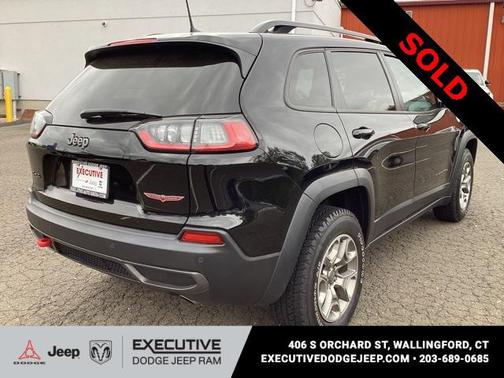 2022 Jeep Cherokee Trailhawk