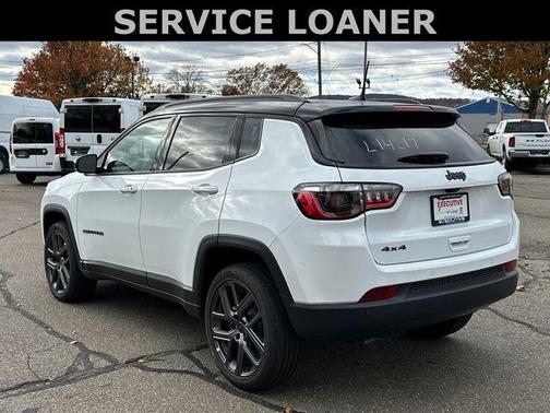 Bright White Clearcoat 2026 Jeep Compass Limited