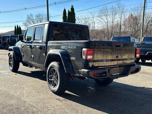 2026 Jeep Gladiator Sport S