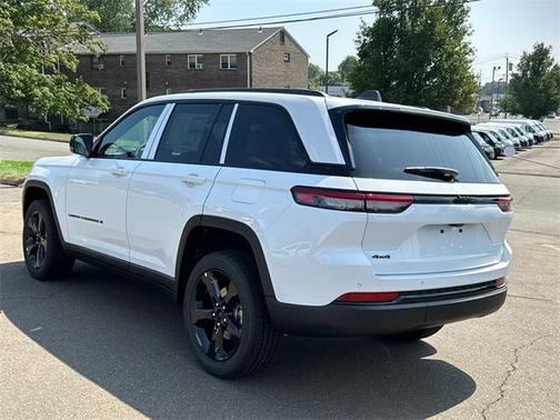 2025 Jeep Grand Cherokee Altitude