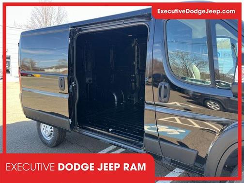 2025 RAM ProMaster 1500 Low Roof