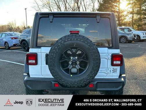 Bright White Clearcoat 2026 Jeep Wrangler Willys