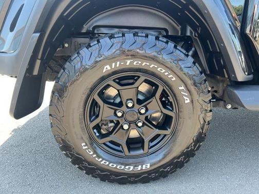 2021 Jeep Gladiator Willys 4x4