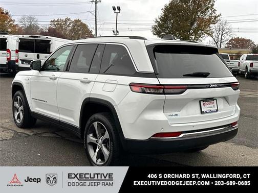 2023 Jeep Grand Cherokee 4xe Base