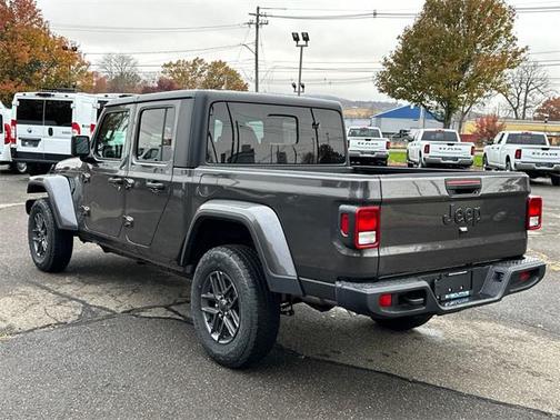 2026 Jeep Gladiator Sport S