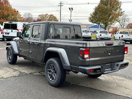 2026 Jeep Gladiator Sport S