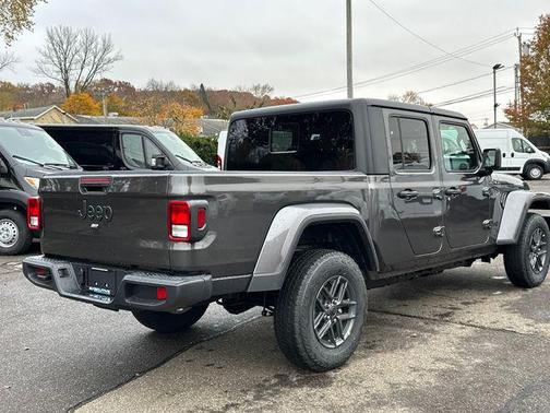 2026 Jeep Gladiator Sport S