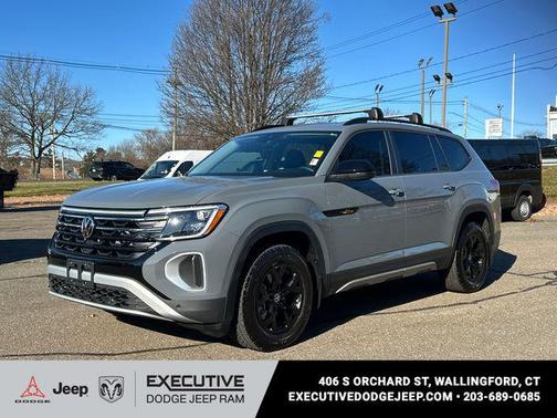 2025 Volkswagen Atlas 2.0T Peak Edition