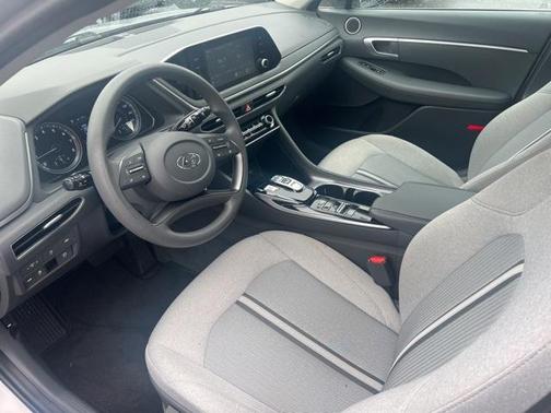 2020 Hyundai SONATA SE