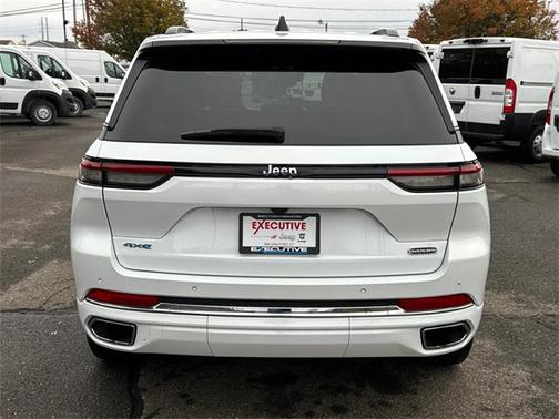 2023 Jeep Grand Cherokee 4xe Overland