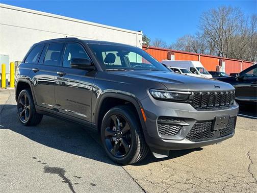 2025 Jeep Grand Cherokee Altitude