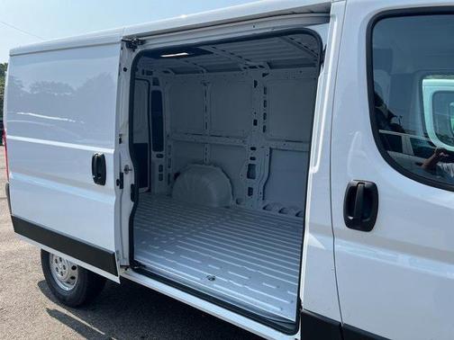 2025 RAM ProMaster 1500 Low Roof