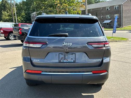 2025 Jeep Grand Cherokee L Laredo