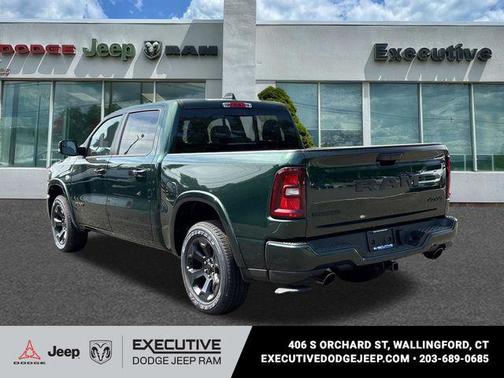 Serrano Green Metallic 2026 RAM 1500 Big Horn/Lone Star