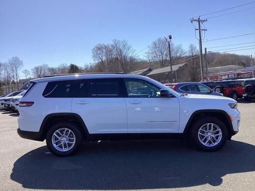 2021 Jeep Grand Cherokee L Laredo