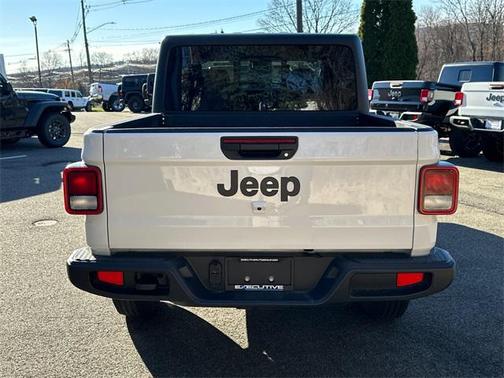 2026 Jeep Gladiator Sport S