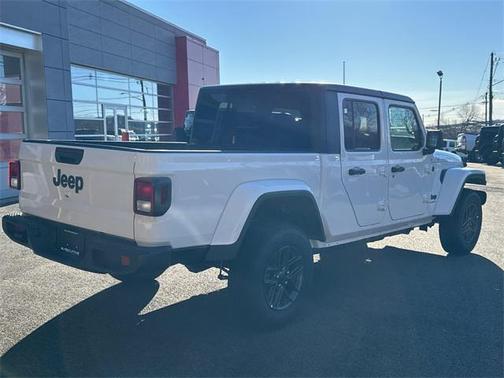 2026 Jeep Gladiator Sport S
