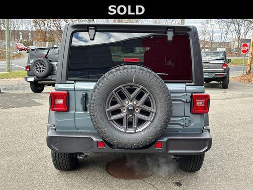 Anvil Clearcoat 2026 Jeep Wrangler Sport S