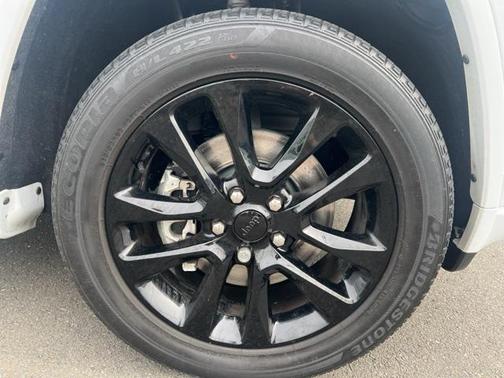 2022 Jeep Grand Cherokee Laredo