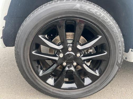 2022 Jeep Grand Cherokee Laredo